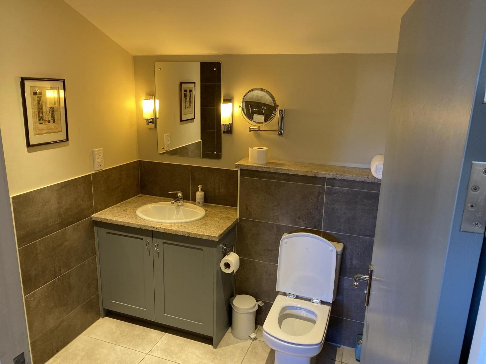 Red Lion Little Barn Apartment Ipswich Bagian luar foto